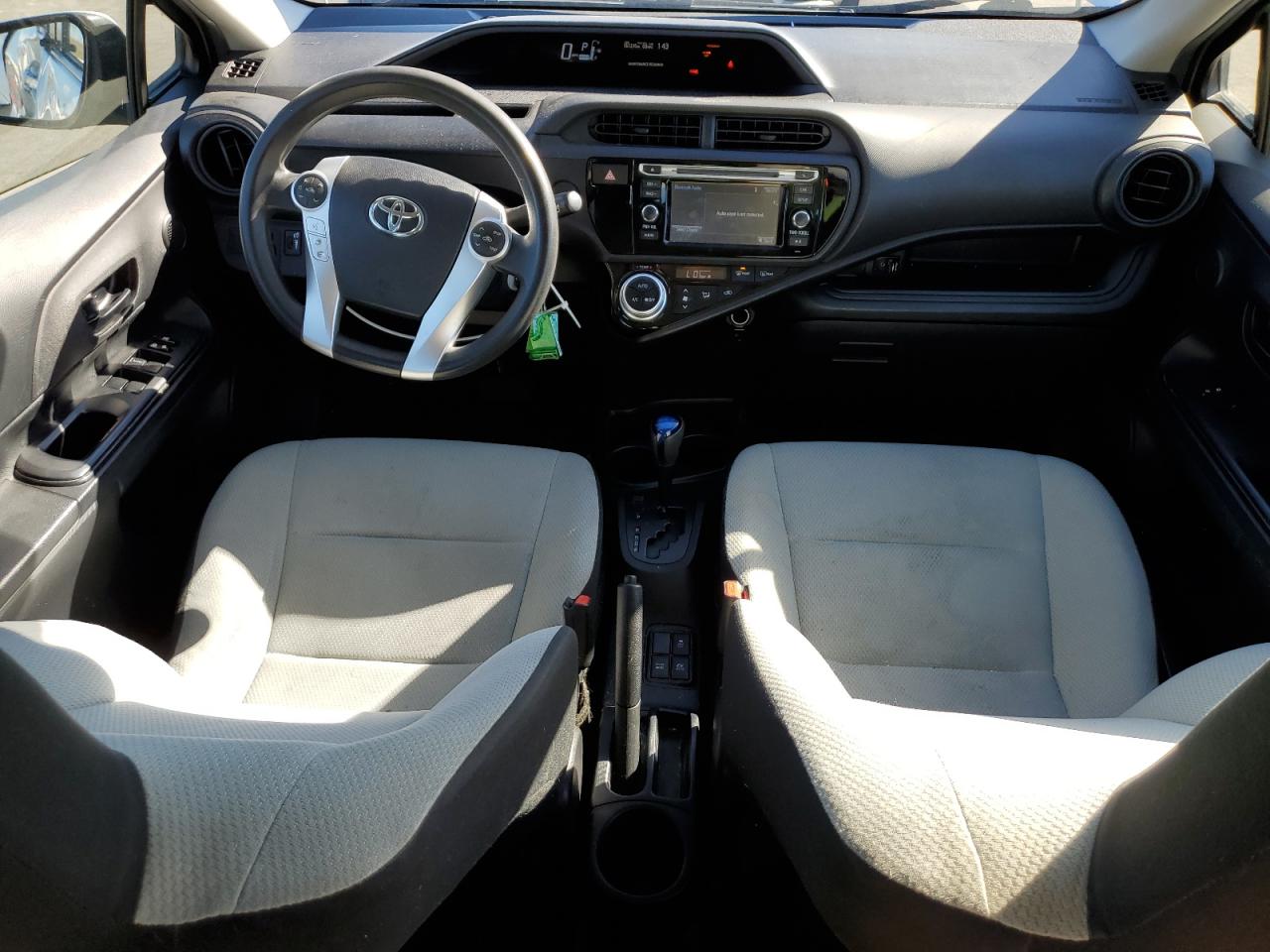 2015 Toyota Prius C VIN: JTDKDTB38F1099191 Lot: 82625455