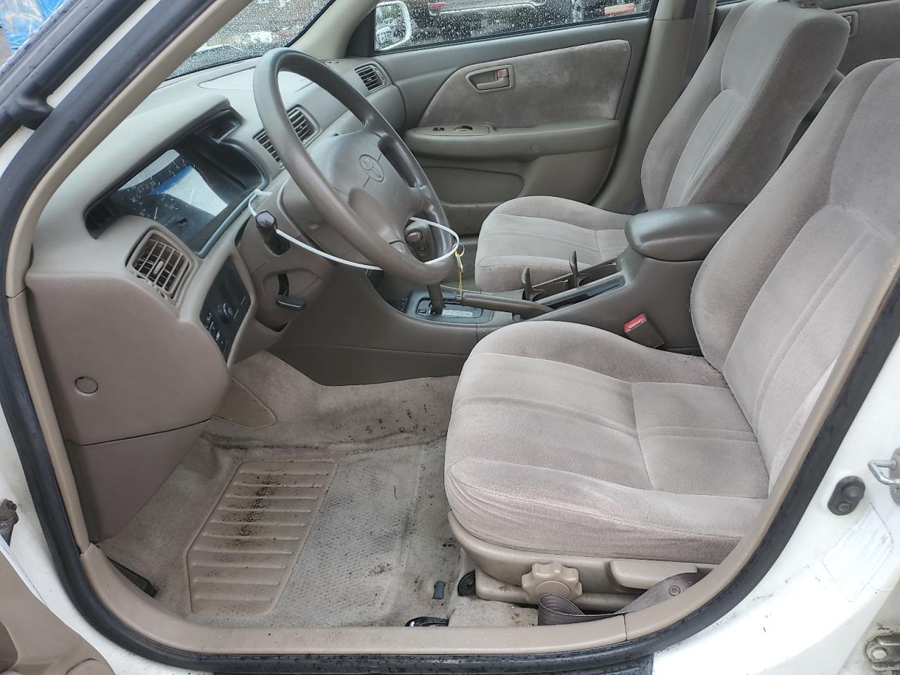 1998 Toyota Camry Ce VIN: JT2BG22K4W0204980 Lot: 81974825