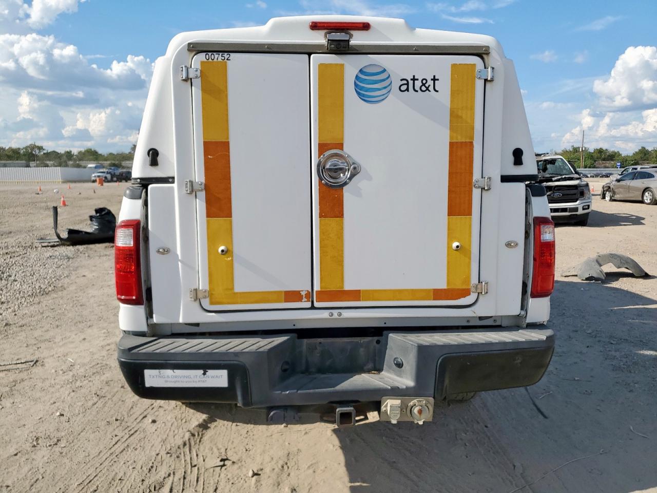 2014 Ford F250 Super Duty VIN: 1FTBF2B62EEA81176 Lot: 85307735