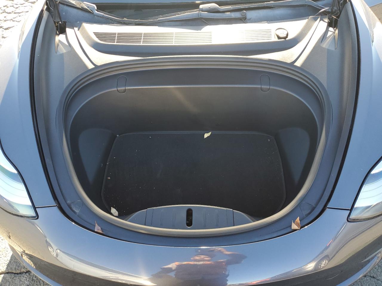 2018 Tesla Model 3 VIN: 5YJ3E1EA2JF059303 Lot: 90257245