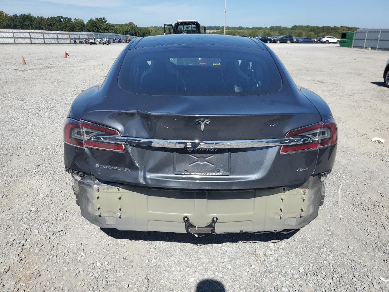 2016 Tesla Model S VIN: 5YJSA1E24GF171643 Lot: 83820285