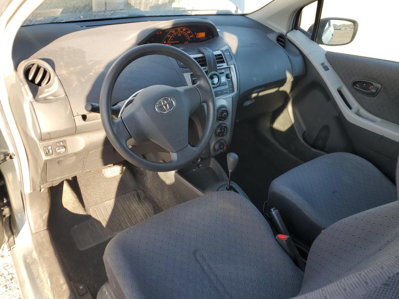 2009 Toyota Yaris VIN: JTDJT903095247237 Lot: 84756965