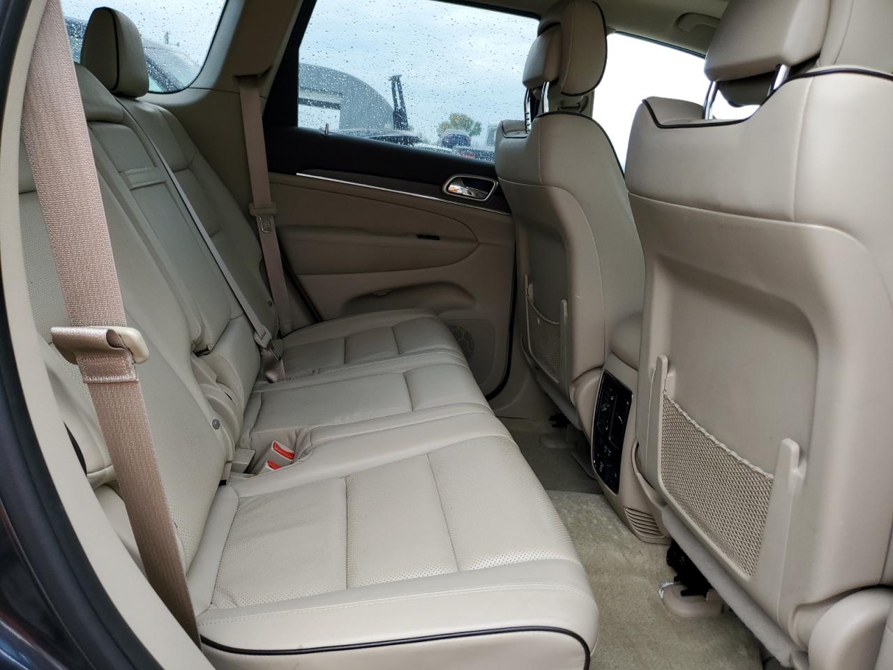 2015 Jeep Grand Cherokee Overland VIN: 1C4RJFCT0FC784202 Lot: 81980615