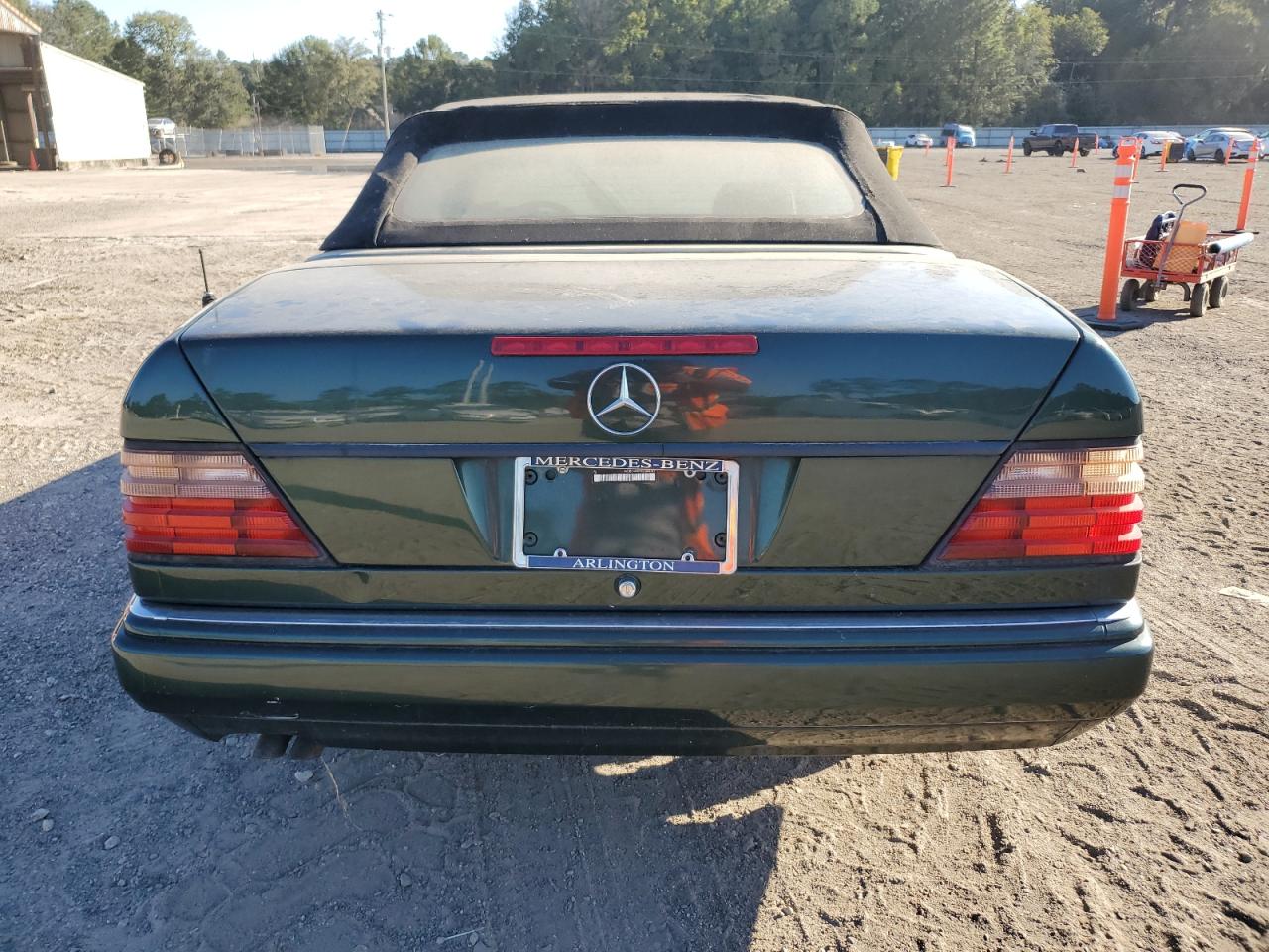 1994 Mercedes-Benz E 320 VIN: WDBEA66E9RC033761 Lot: 87096145