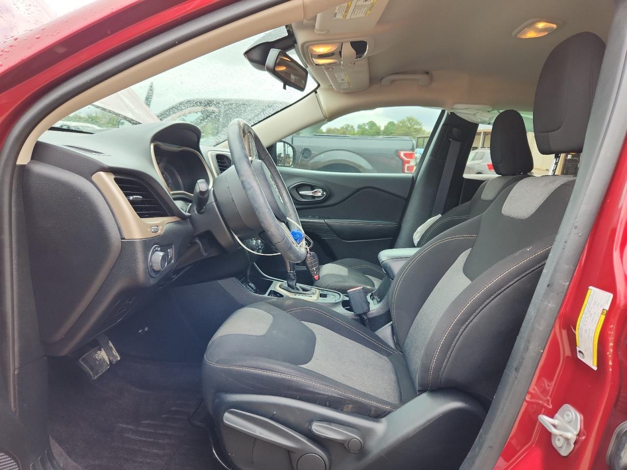 2017 Jeep Cherokee Sport VIN: 1C4PJLAS9HW561691 Lot: 82753875