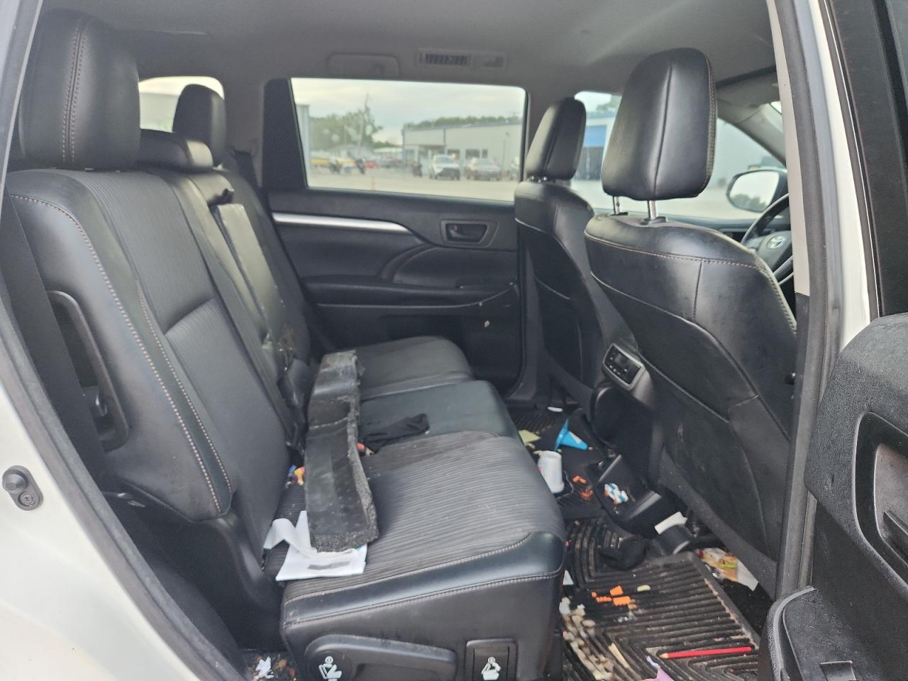 2017 Toyota Highlander Le VIN: 5TDZZRFH1HS214762 Lot: 85267895