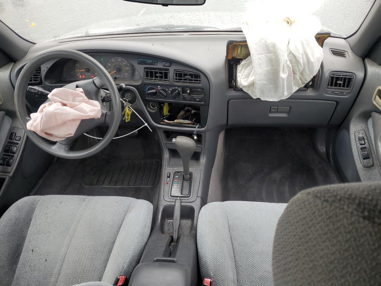 1994 Toyota Camry Le VIN: 4T1SK12E2RU384575 Lot: 86285195