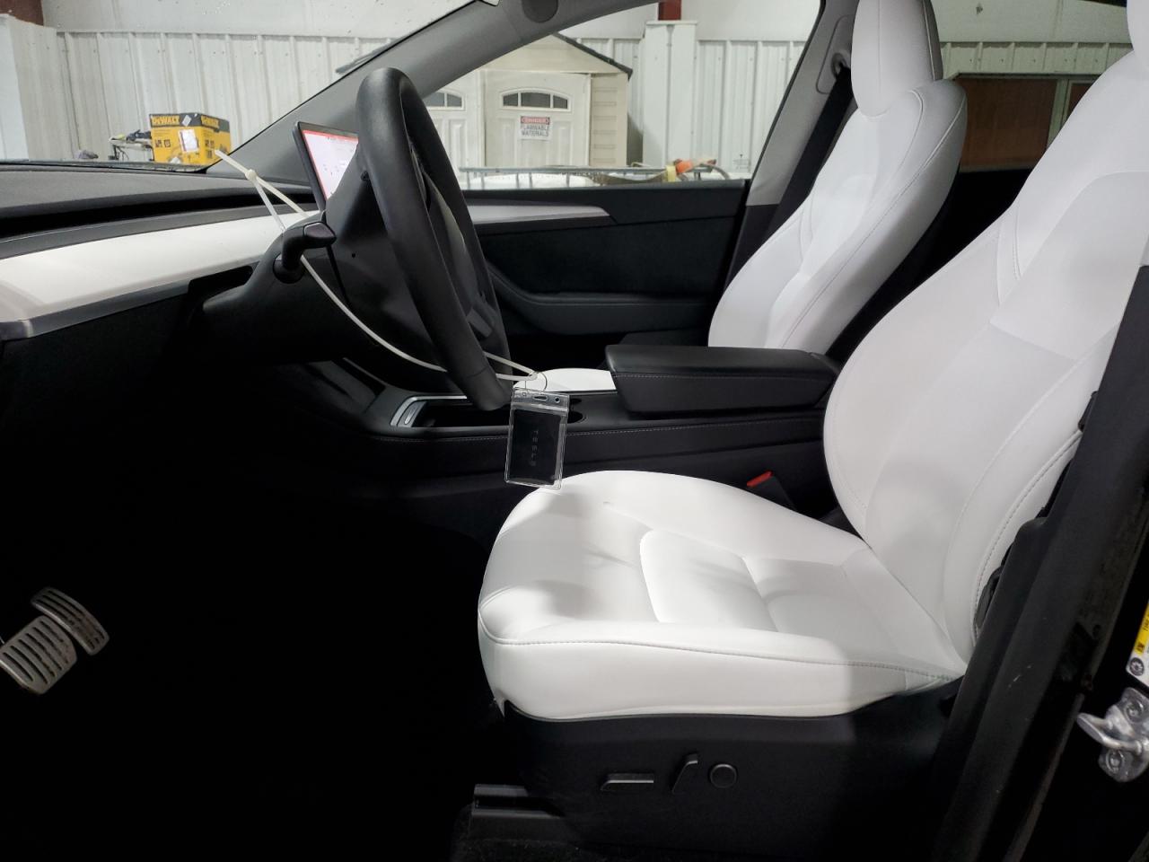 2023 Tesla Model Y VIN: 7SAYGDEF8PF915034 Lot: 86440595