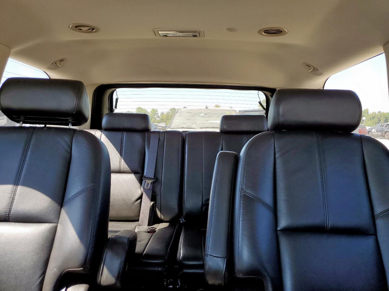 2008 Chevrolet Tahoe C1500 VIN: 1GNFC13068R260422 Lot: 86303055
