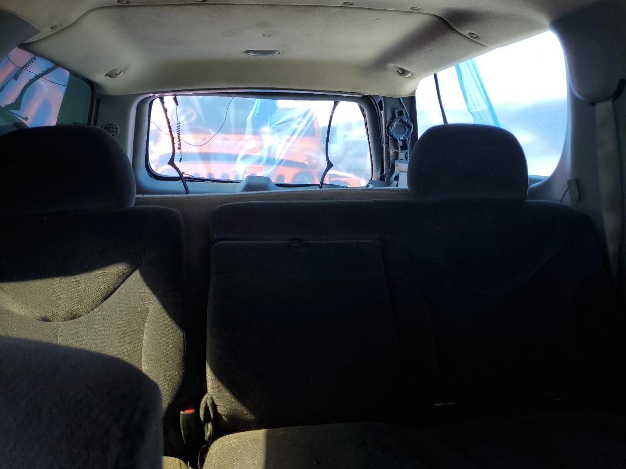 2002 Chevrolet Suburban K1500 VIN: 3GNFK16Z52G182705 Lot: 85576175