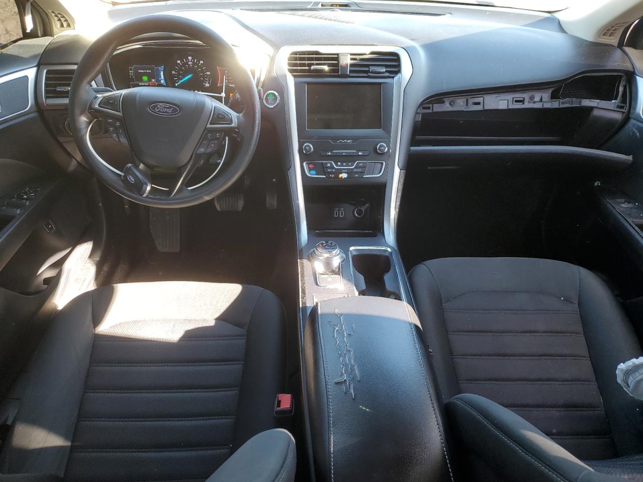 2020 Ford Fusion Se VIN: 3FA6P0LU4LR226685 Lot: 86703095