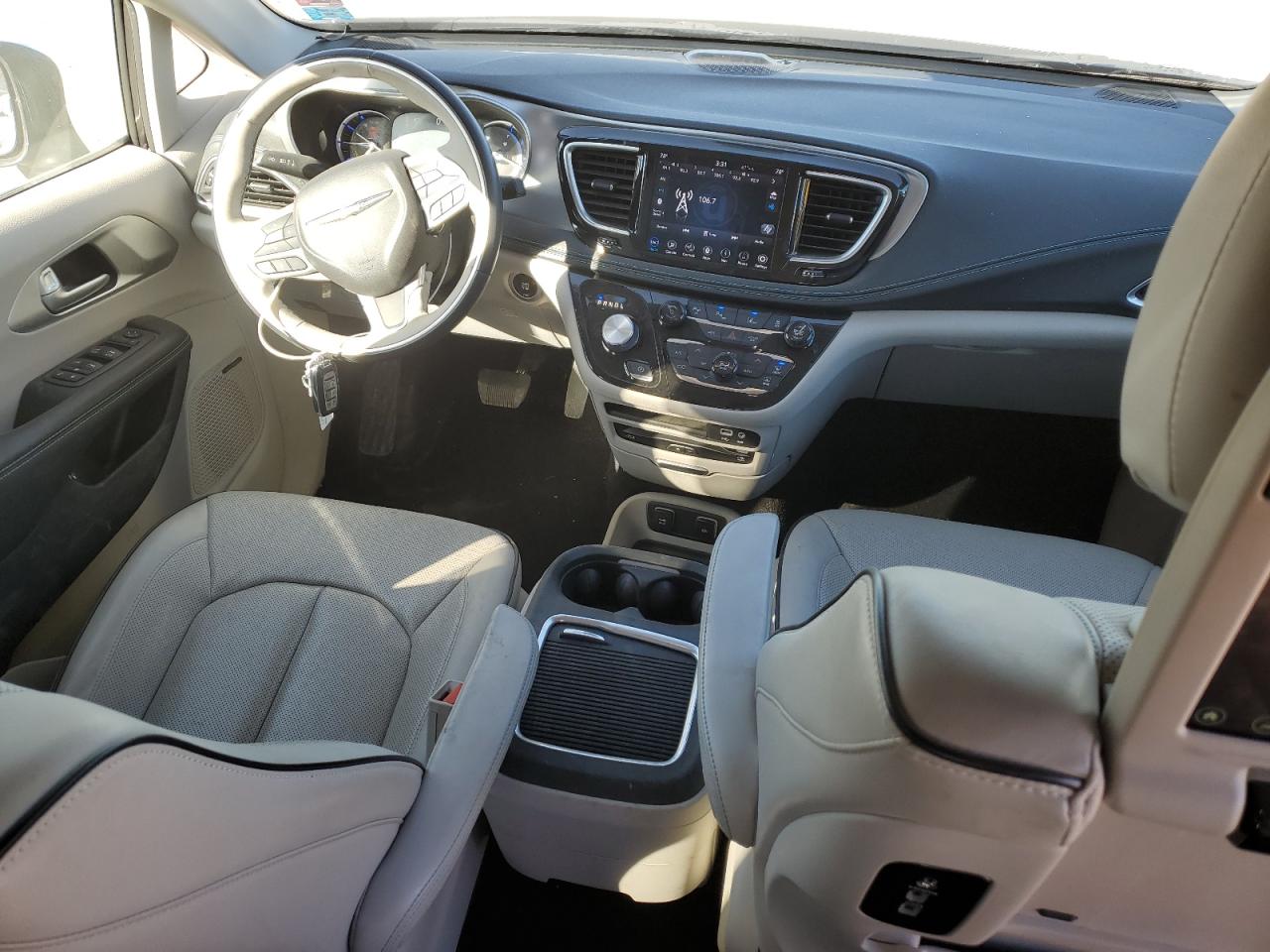 2018 Chrysler Pacifica Hybrid Limited VIN: 2C4RC1N7XJR365237 Lot: 82614435