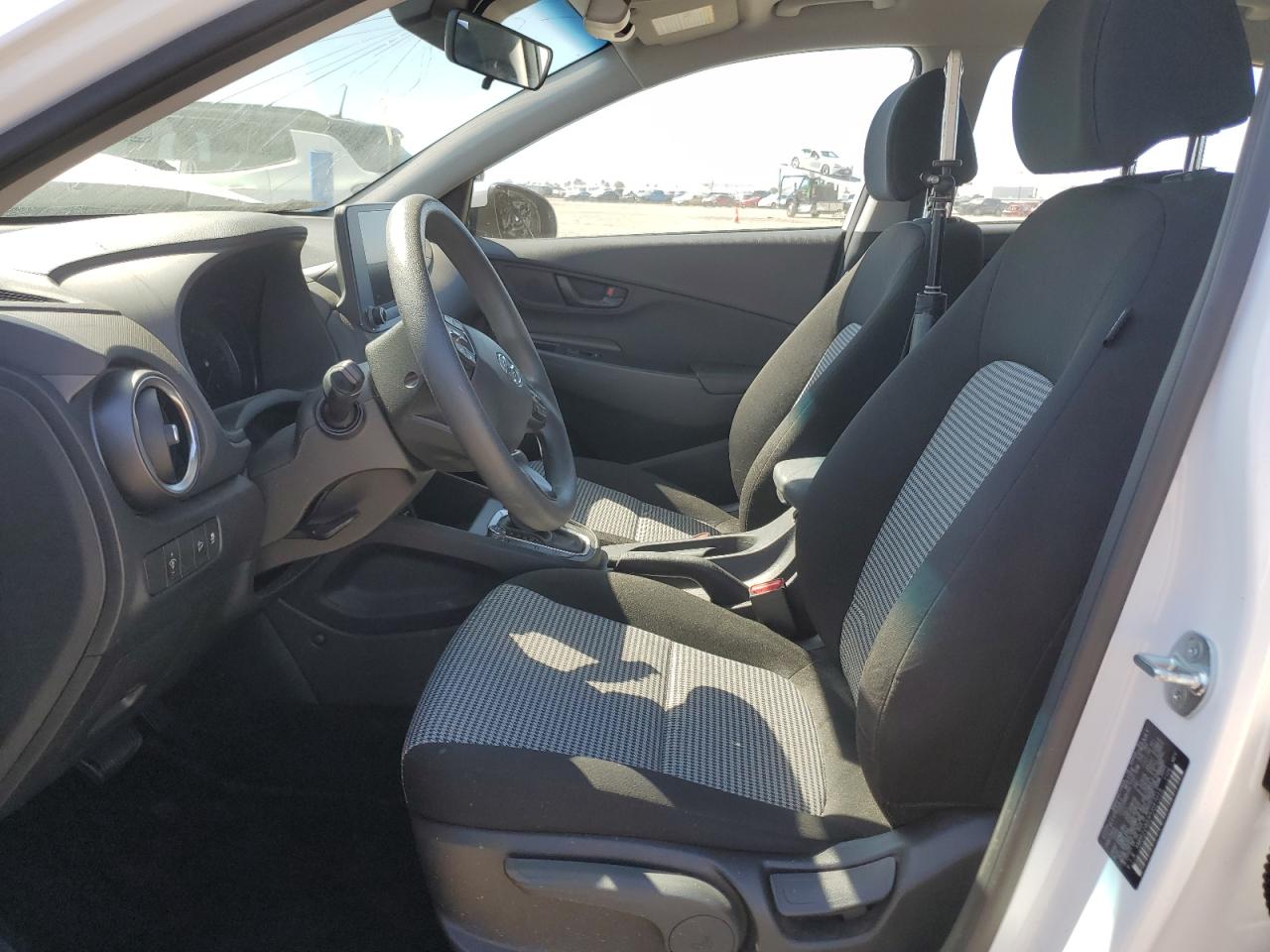 2023 Hyundai Kona Se VIN: KM8K22AB3PU057015 Lot: 81953795