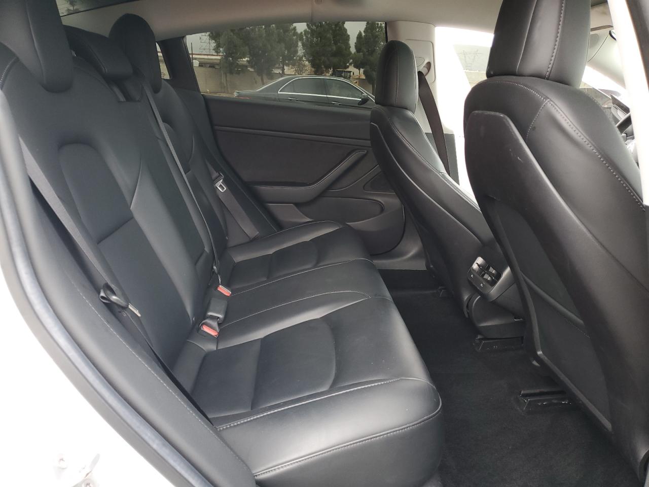 2019 Tesla Model 3 VIN: 5YJ3E1EAXKF412064 Lot: 82442835