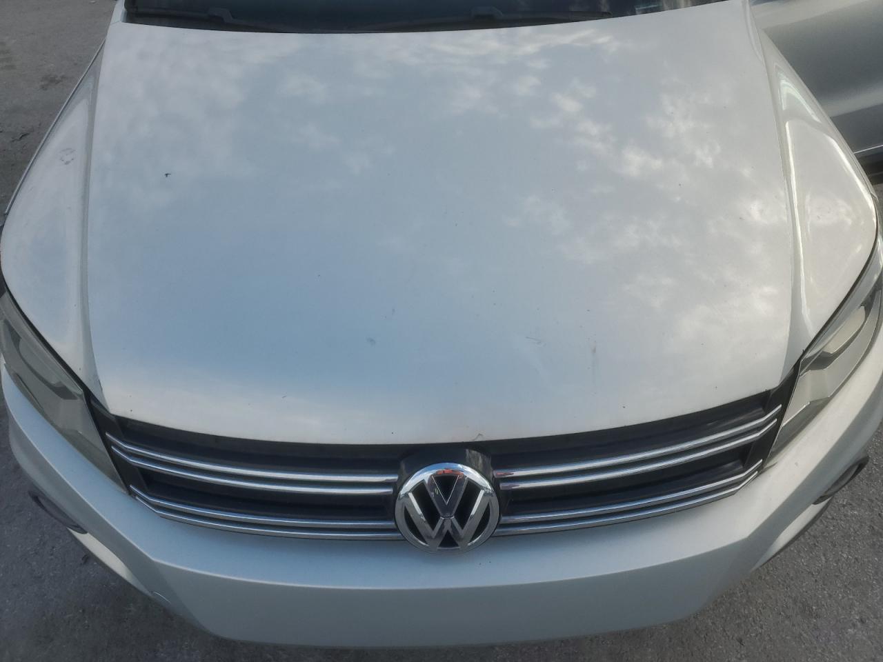 2012 Volkswagen Tiguan S VIN: WVGAV7AX7CW543871 Lot: 85195165