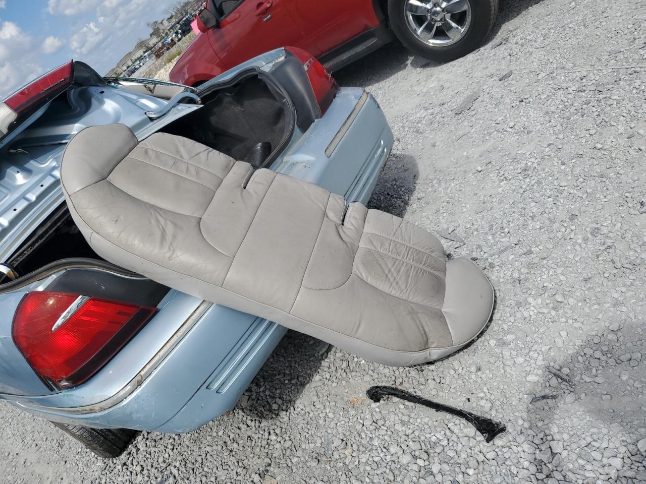 2002 Mercury Grand Marquis Ls VIN: 2MEFM75WX2X622337 Lot: 84576185