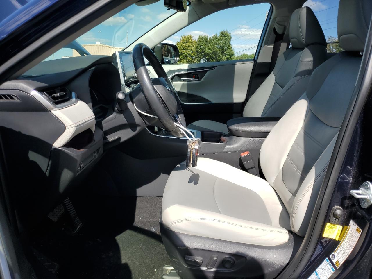 2019 Toyota Rav4 Limited VIN: JTMDWRFV2KD040891 Lot: 84614105