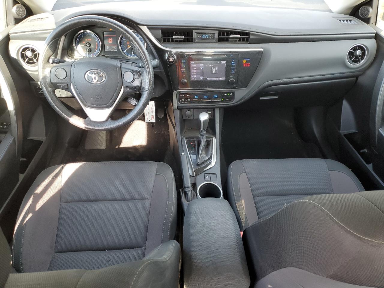 2019 Toyota Corolla L VIN: 2T1BURHE6KC132125 Lot: 84410325