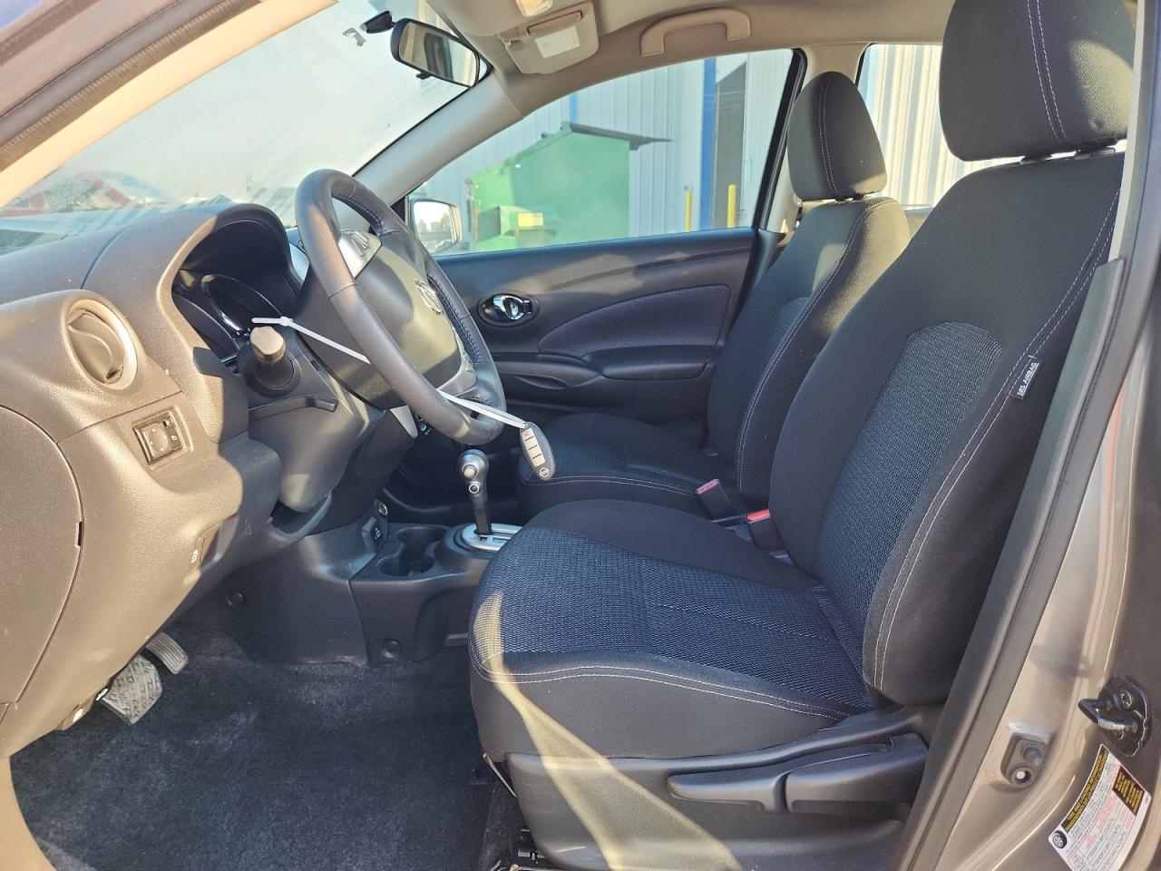 2019 Nissan Versa S VIN: 3N1CN7AP5KL811921 Lot: 81926965