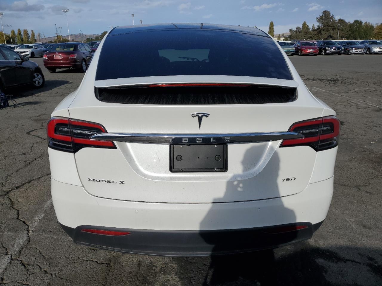 2017 Tesla Model X VIN: 5YJXCBE22HF041500 Lot: 81718695