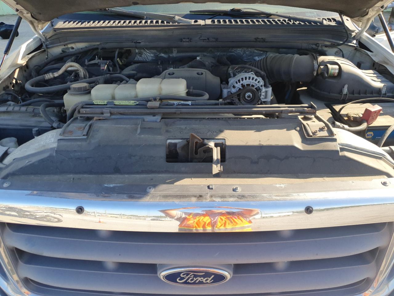 2000 Ford F350 Srw Super Duty VIN: 1FTSW31F9YEC44370 Lot: 85092035