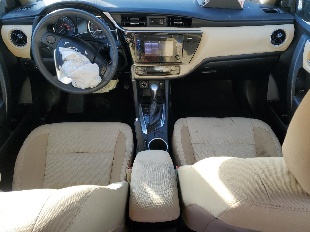 2017 Toyota Corolla L VIN: 2T1BURHE5HC920743 Lot: 89625565