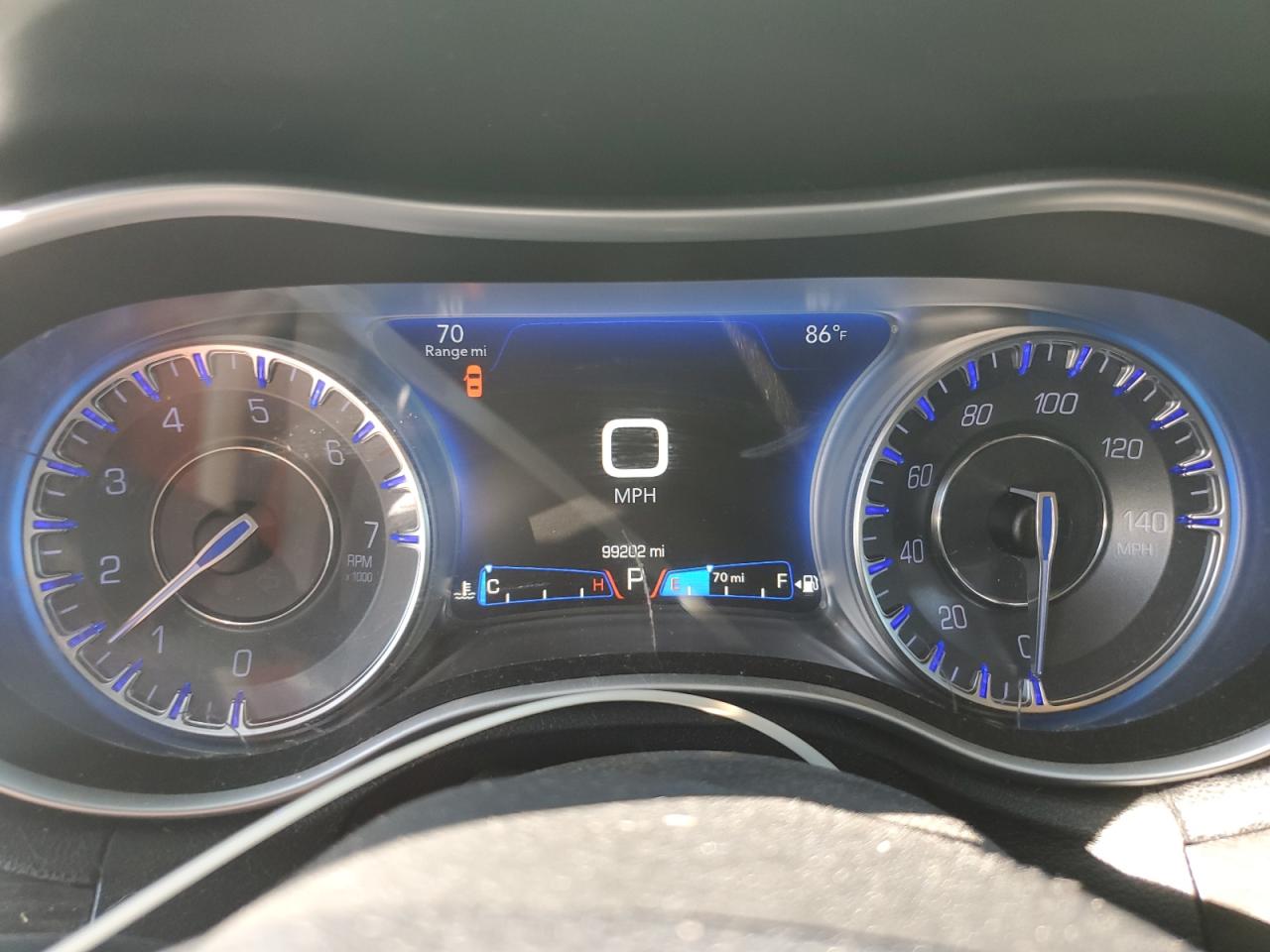 2015 Chrysler 300 Limited VIN: 2C3CCAAGXFH792608 Lot: 86544125