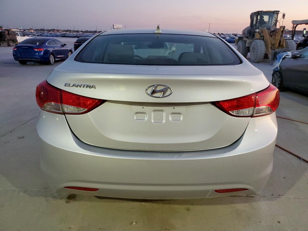 2013 Hyundai Elantra Gls VIN: KMHDH4AE4DU585168 Lot: 86681825