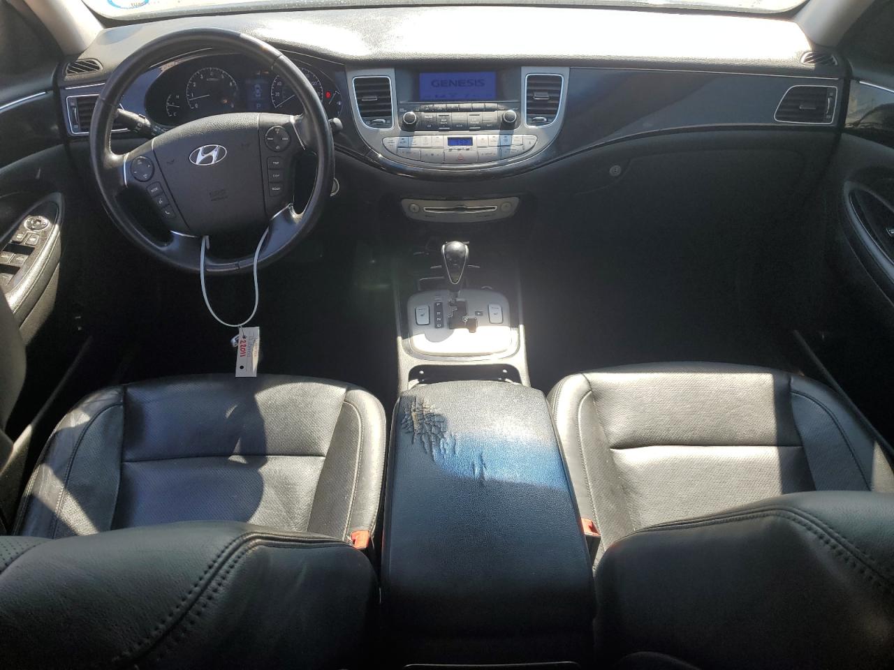 2013 Hyundai Genesis 3.8L VIN: KMHGC4DD9DU234951 Lot: 84370405