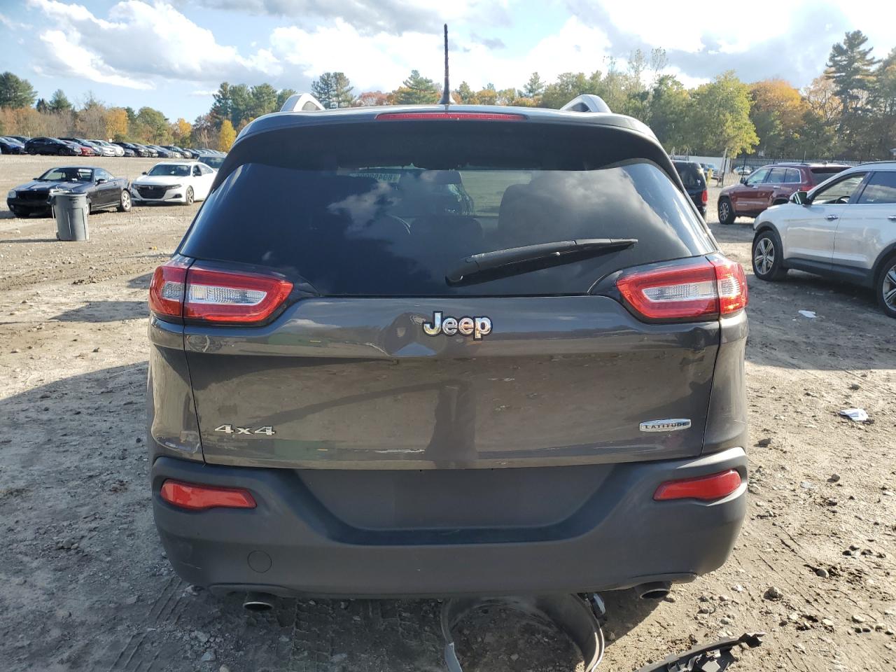 2014 Jeep Cherokee Latitude VIN: 1C4PJMCS0EW152140 Lot: 89499005