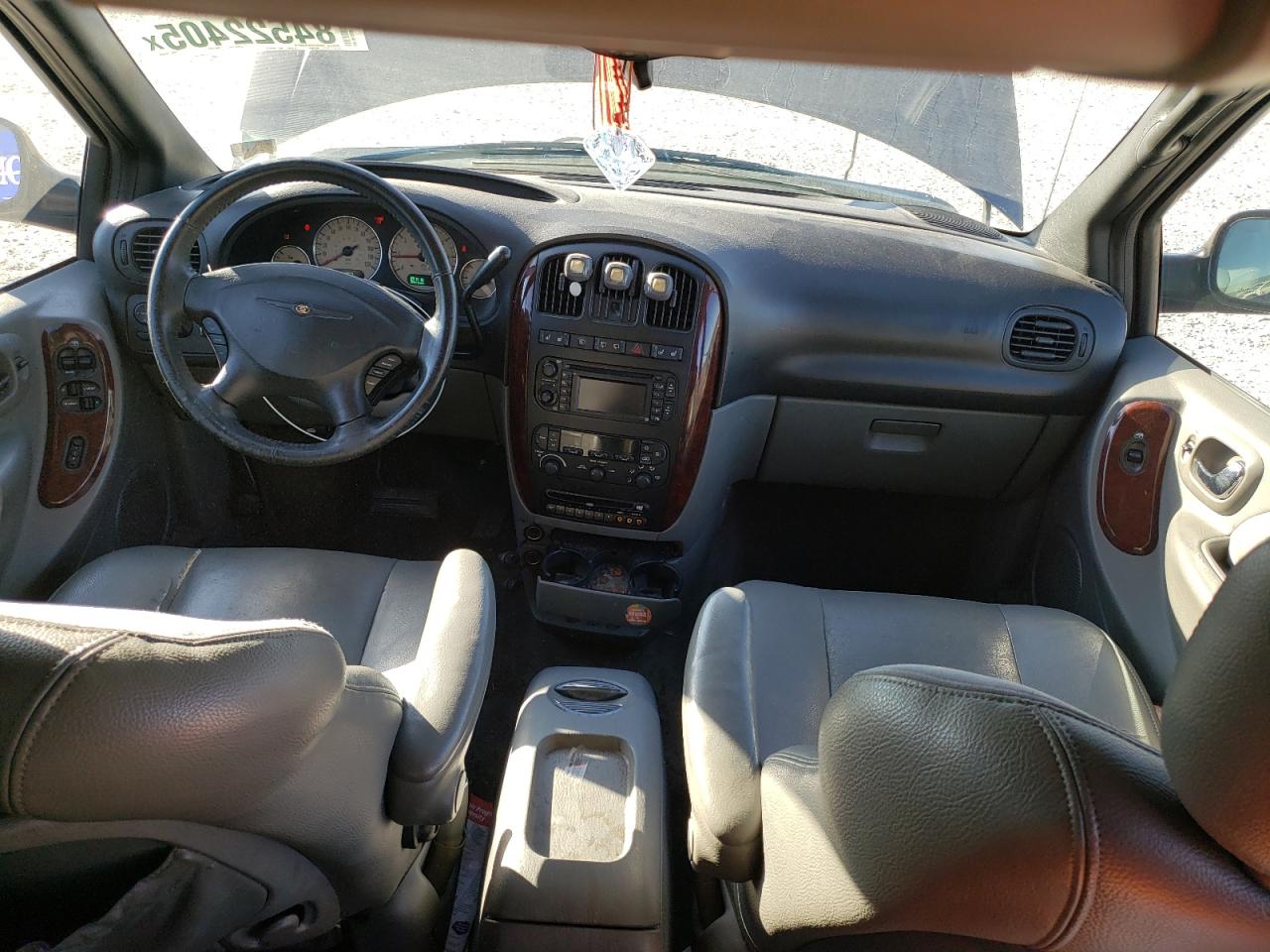 2004 Chrysler Town & Country Limited VIN: 2C8GP64L44R594409 Lot: 84522405