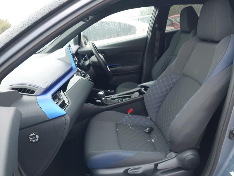 2020 TOYOTA C-HR DYNAMIC HEV CVT 