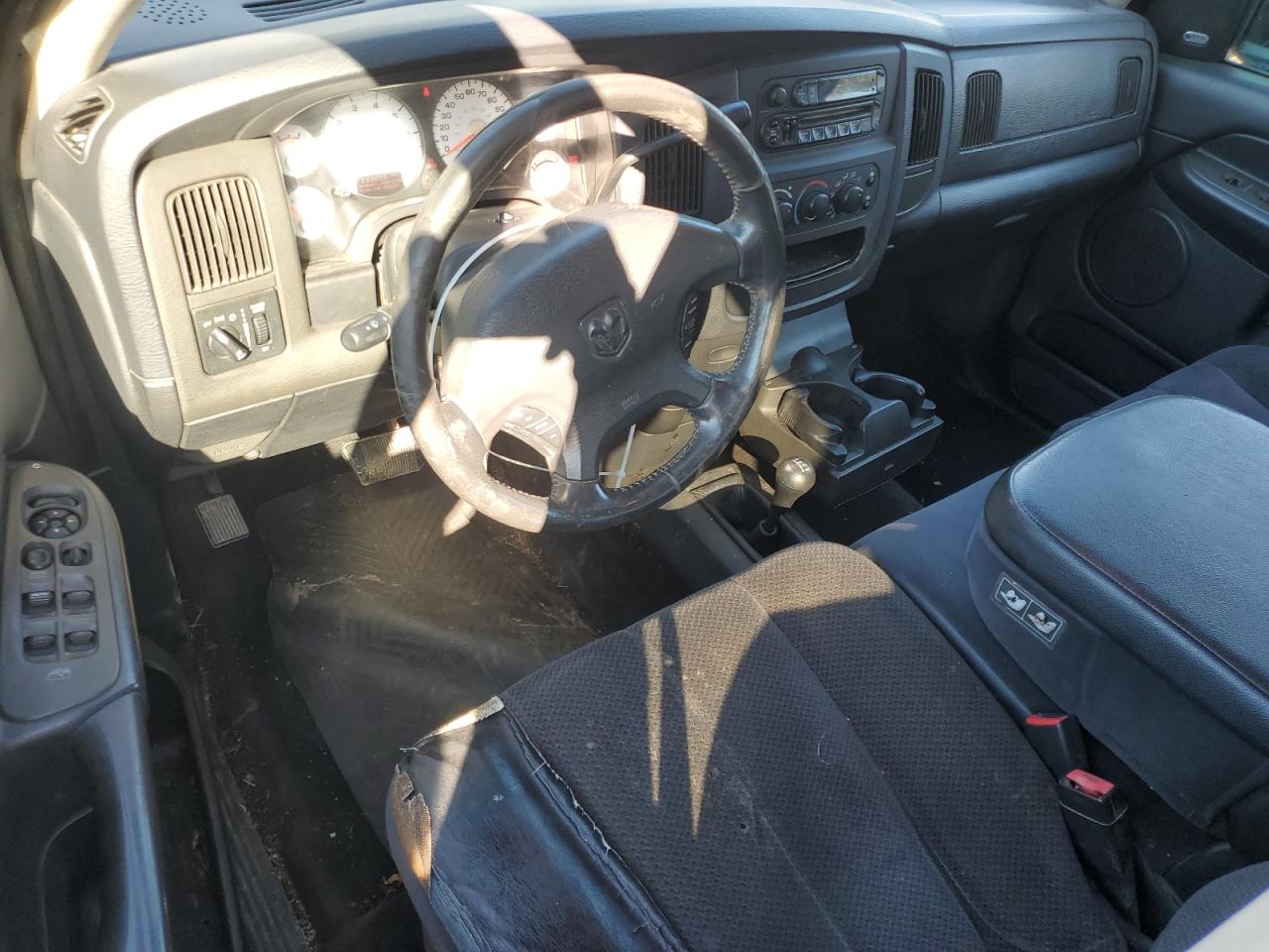2002 Dodge Ram 1500 VIN: 1D7HU18N32S581990 Lot: 85113515