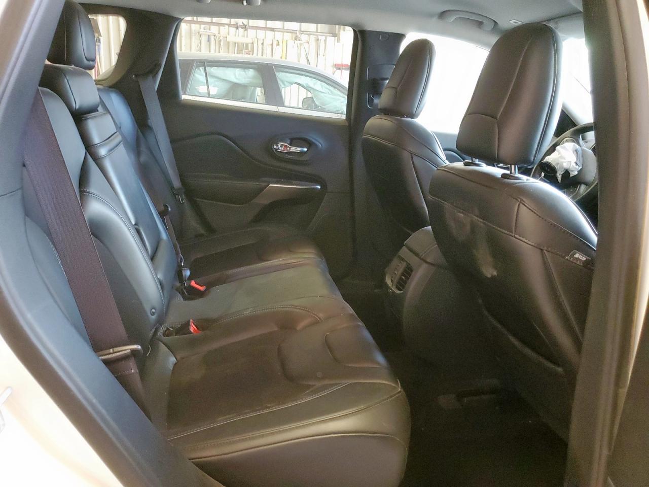 2019 Jeep Cherokee Latitude Plus VIN: 1C4PJMLXXKD365163 Lot: 85564895