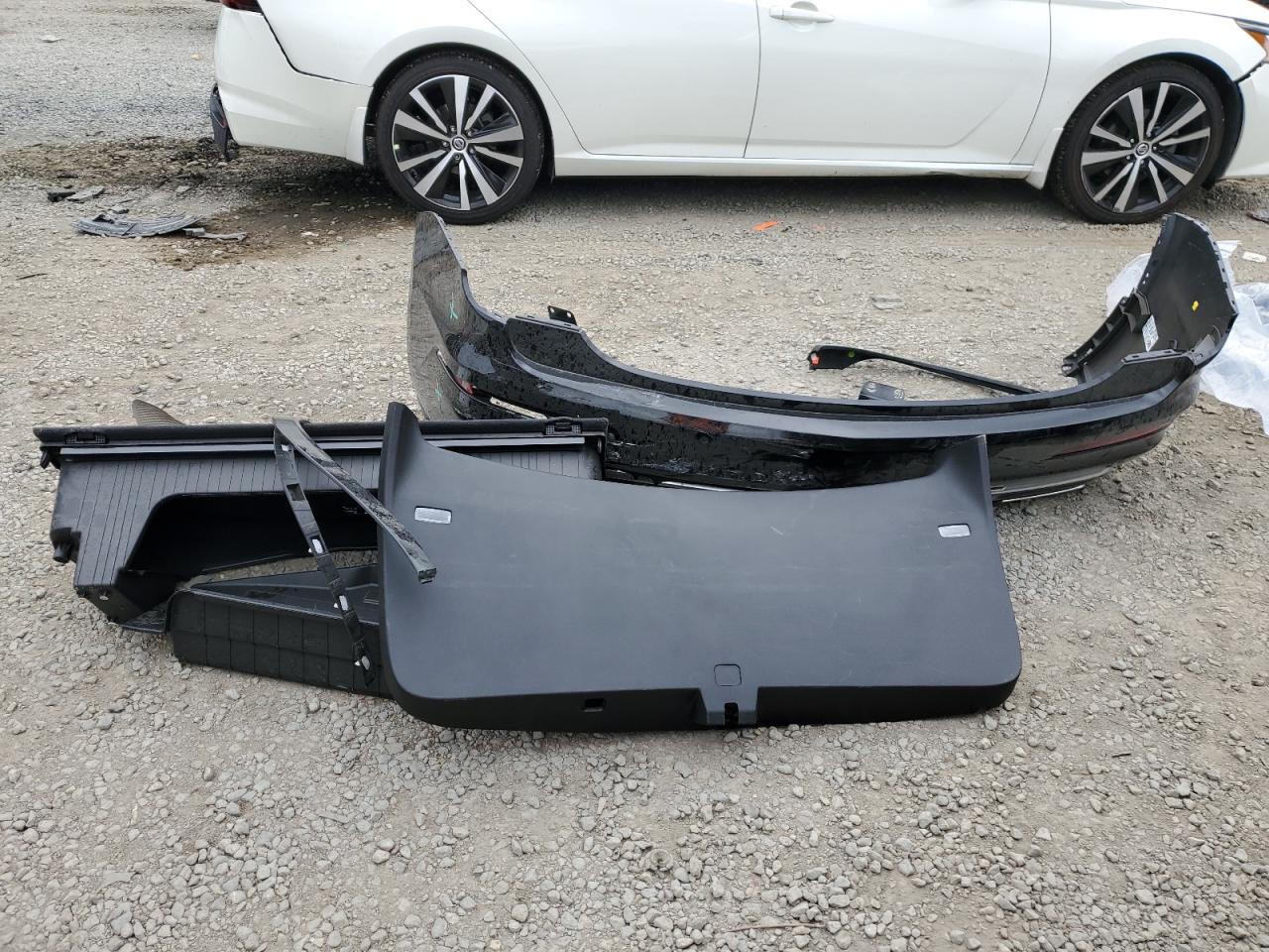 2024 Cadillac Xt6 Premium Luxury VIN: 1GYKPCRS1RZ741495 Lot: 85135915