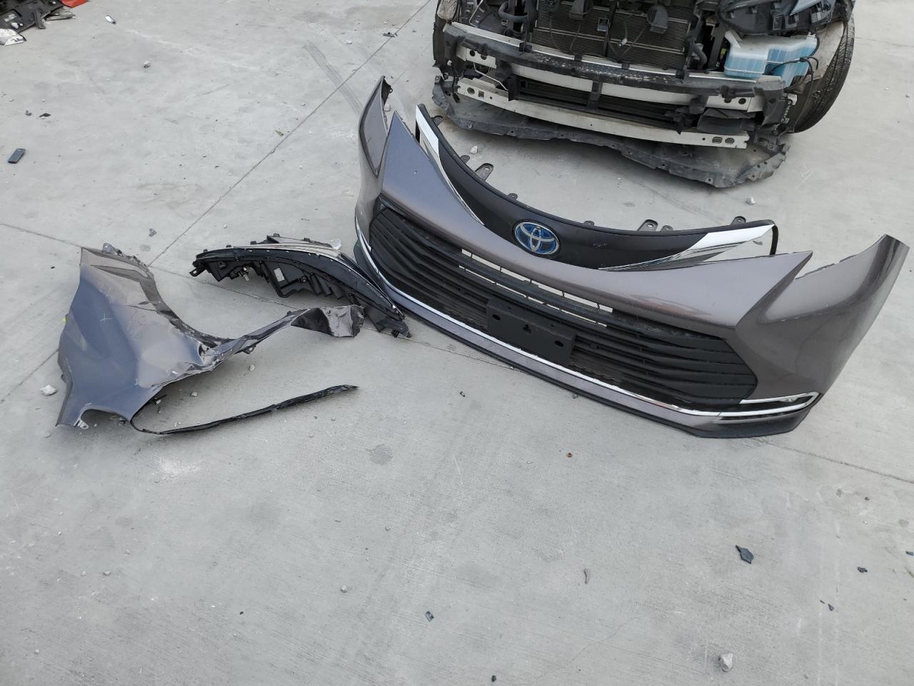 2022 Toyota Sienna Xle VIN: 5TDYRKEC8NS075900 Lot: 82702895