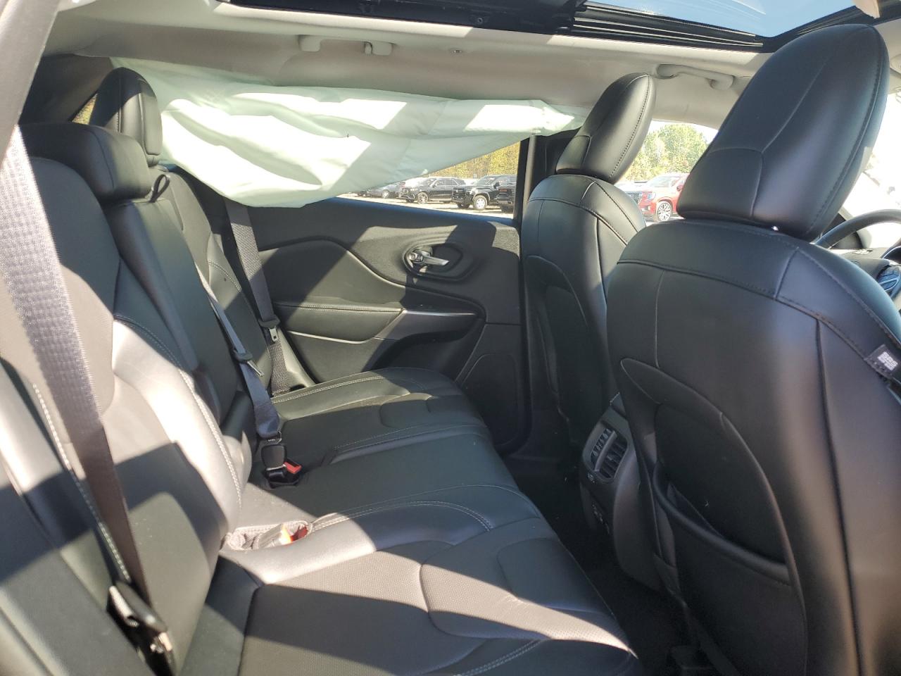 2022 Jeep Cherokee Latitude Lux VIN: 1C4PJMMX7ND511912 Lot: 81974865