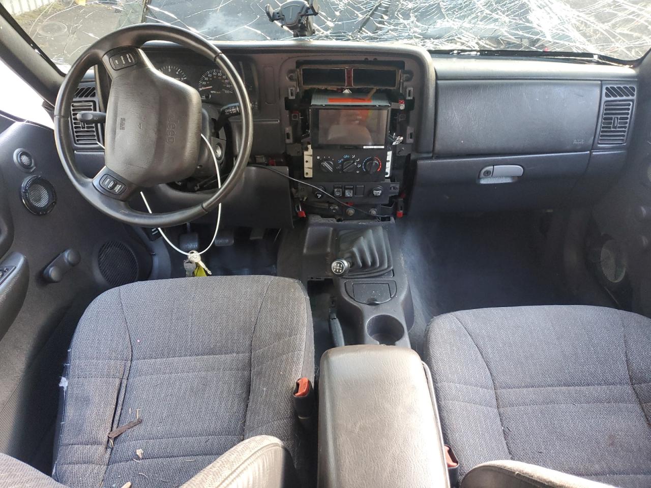 1999 Jeep Cherokee Se VIN: 1J4FT28P3XL595475 Lot: 82218895