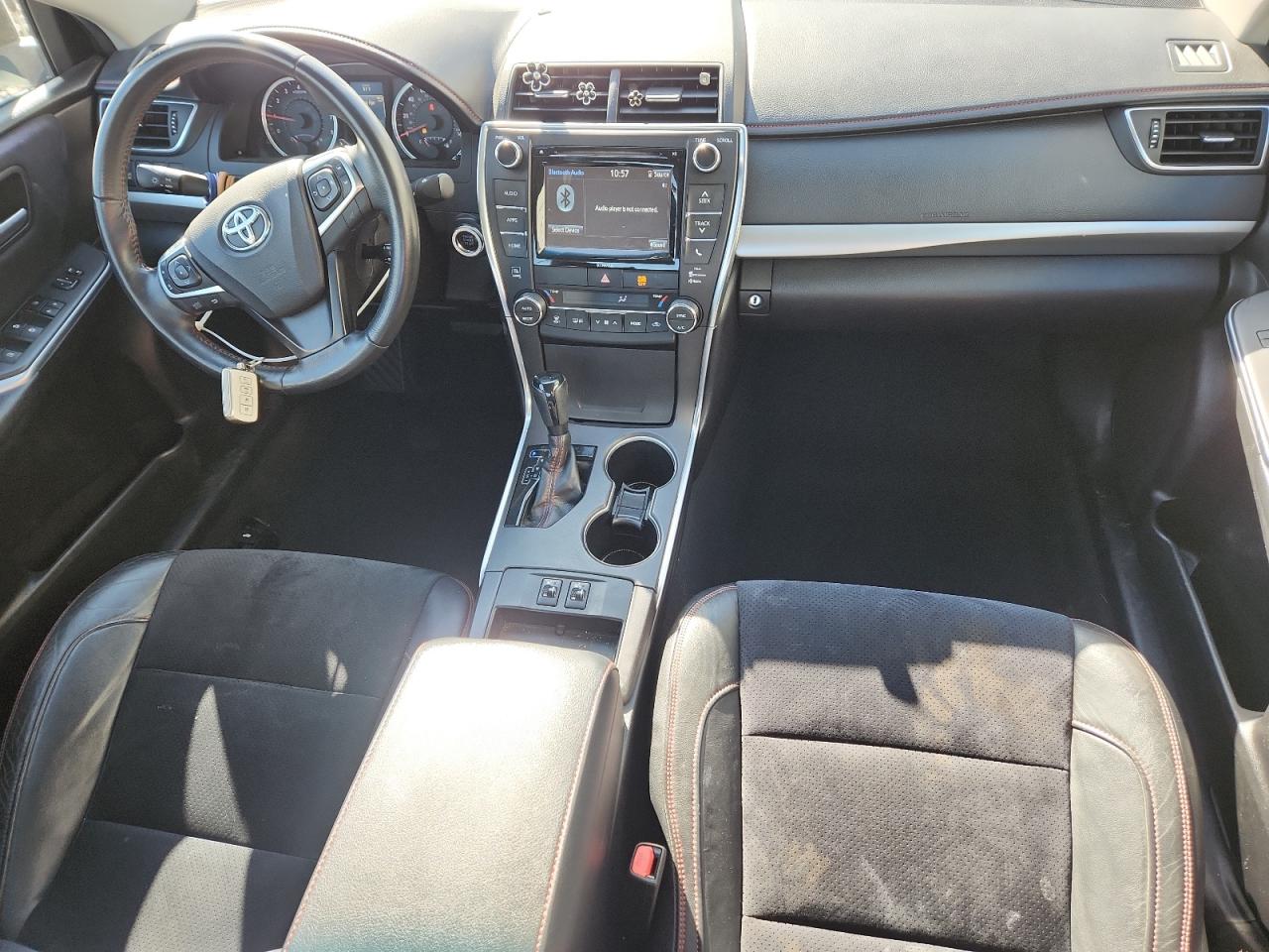 2017 Toyota Camry Le VIN: 4T1BF1FKXHU624880 Lot: 85829305