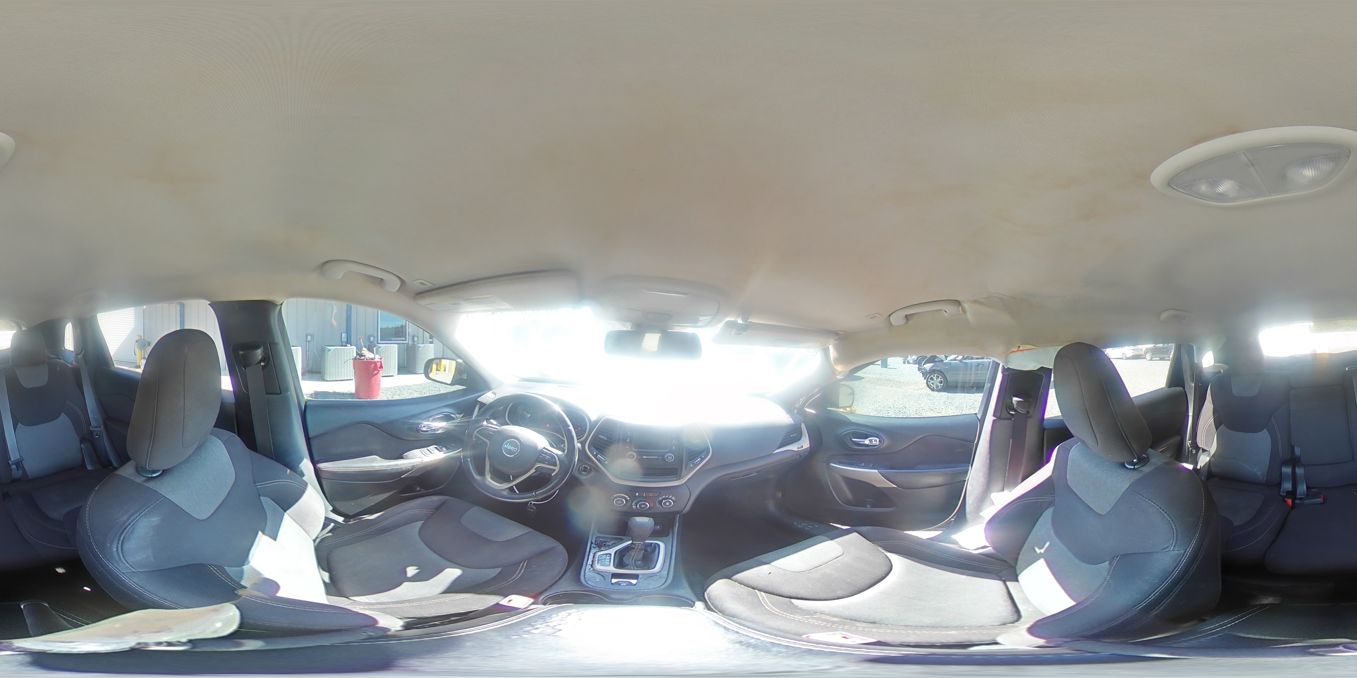 2018 Jeep Cherokee Latitude VIN: 1C4PJLCB7JD556908 Lot: 82650135