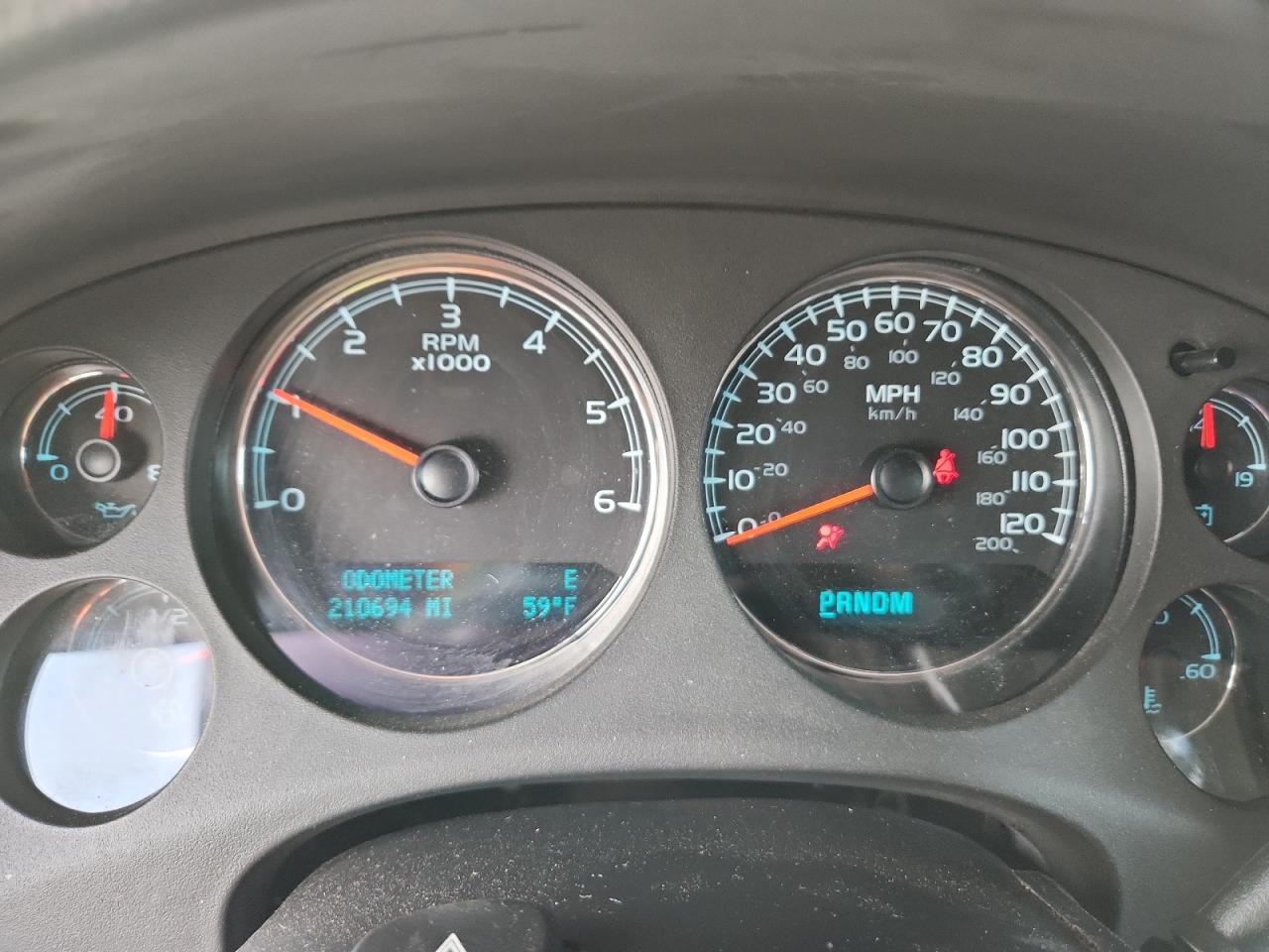 2010 GMC Yukon Xl Denali VIN: 1GKUKMEF5AR274490 Lot: 90070455