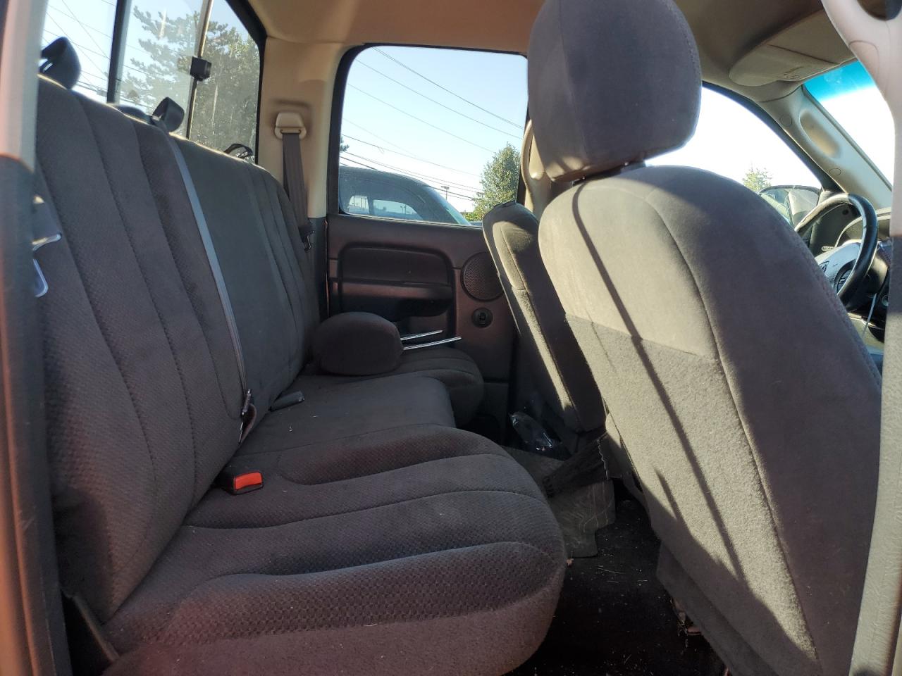 2002 Dodge Ram 1500 VIN: 1D7HU18N32S581990 Lot: 85113515