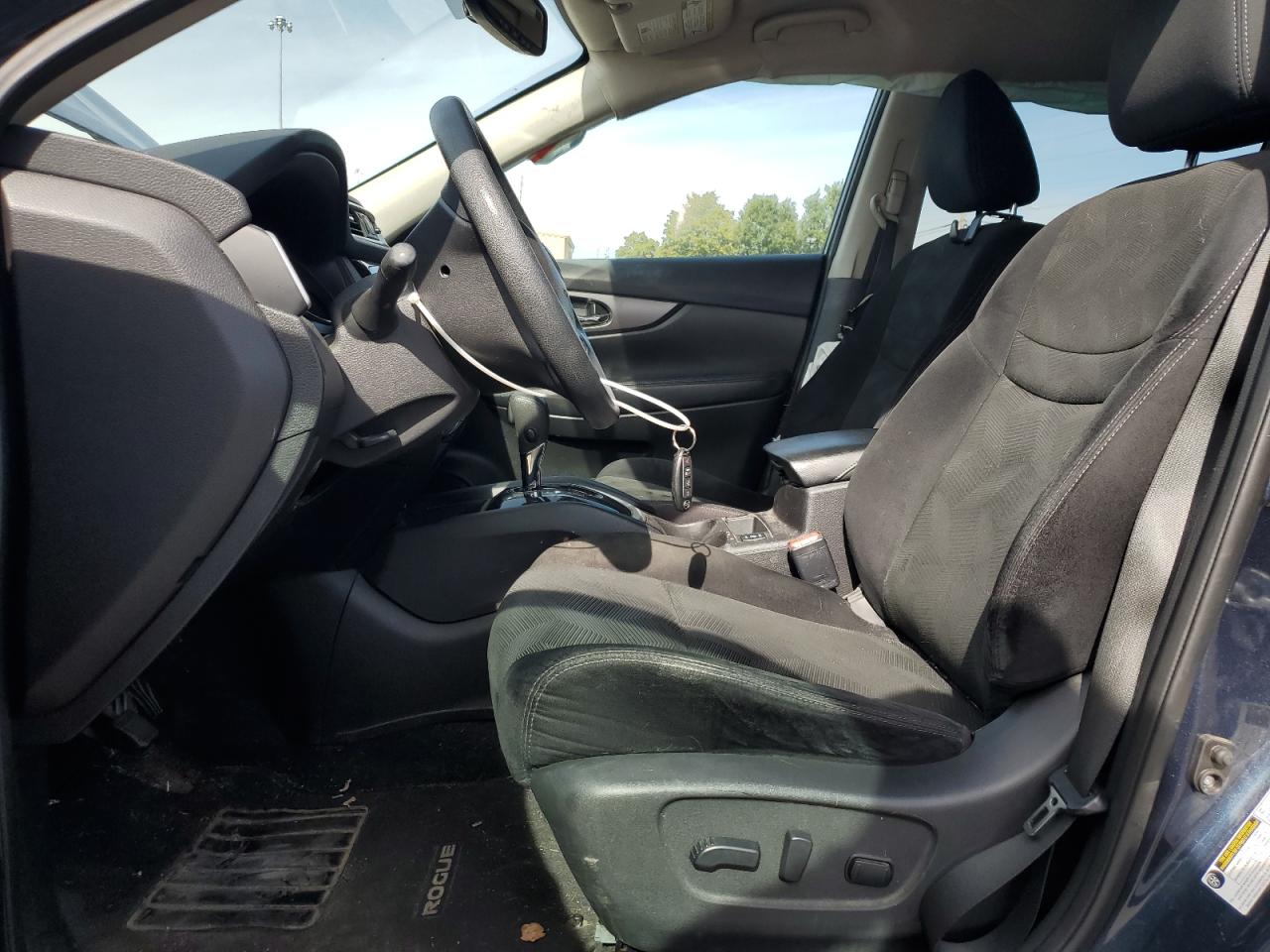 2015 Nissan Rogue S VIN: 5N1AT2MV4FC876070 Lot: 82303495