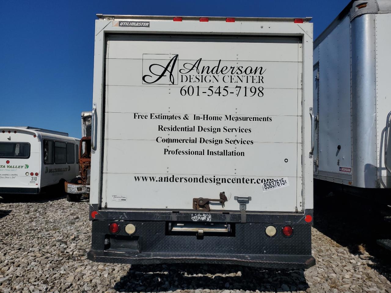 2014 GMC Savana Cutaway G3500 VIN: 1GD374BG9E1104414 Lot: 85837615