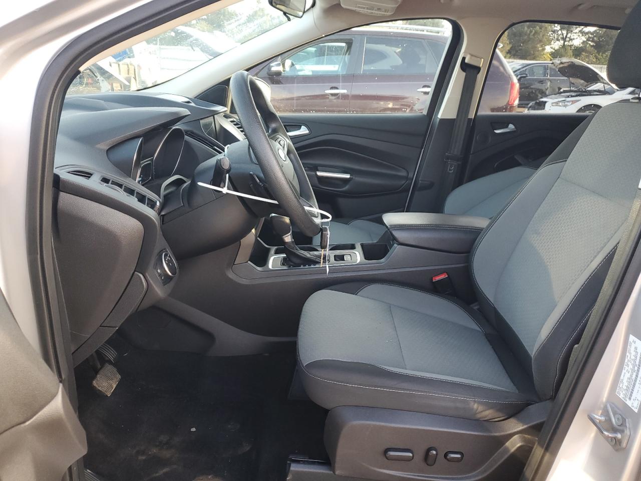 2017 Ford Escape Se VIN: 1FMCU0GD7HUB13681 Lot: 86643475