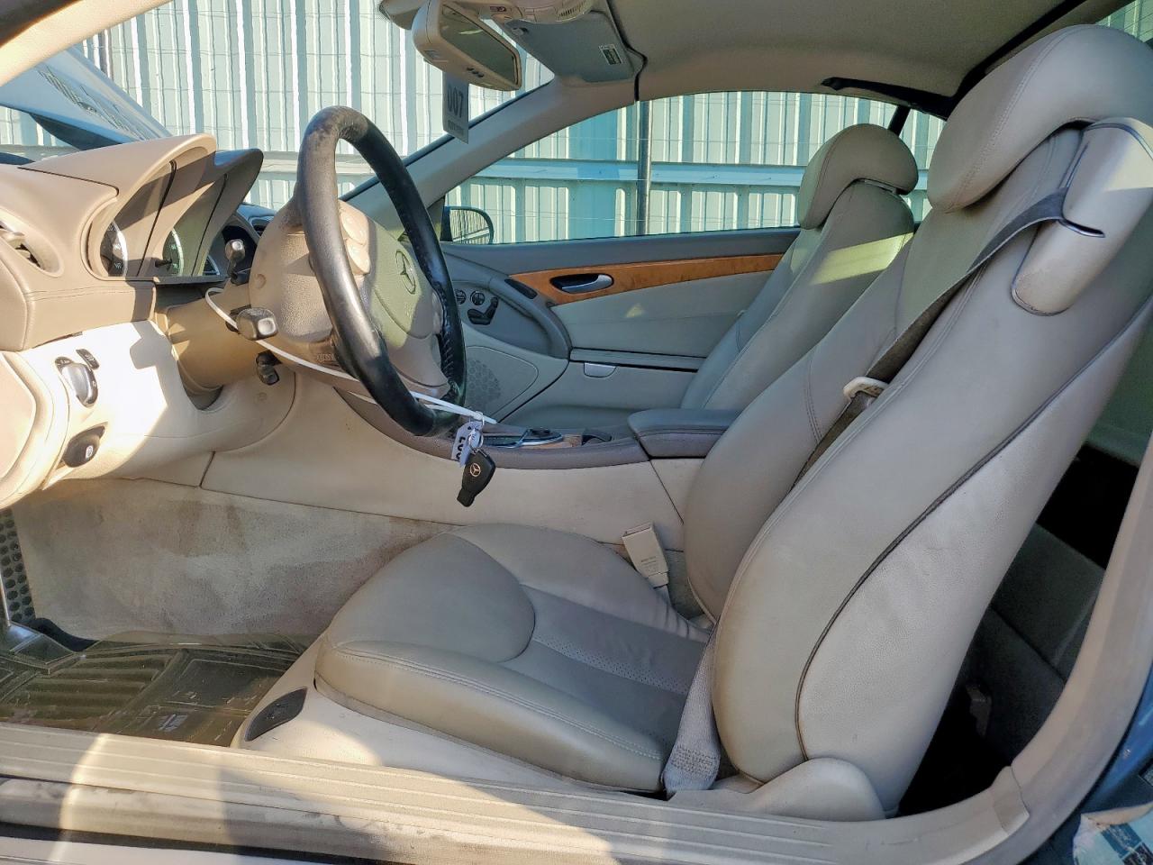 2004 Mercedes-Benz Sl 500 VIN: WDBSK75F04F071063 Lot: 85932965