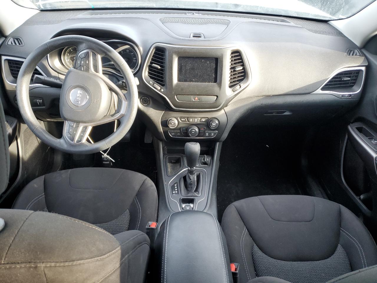 2019 Jeep Cherokee Latitude VIN: 1C4PJLCBXKD325891 Lot: 86310755