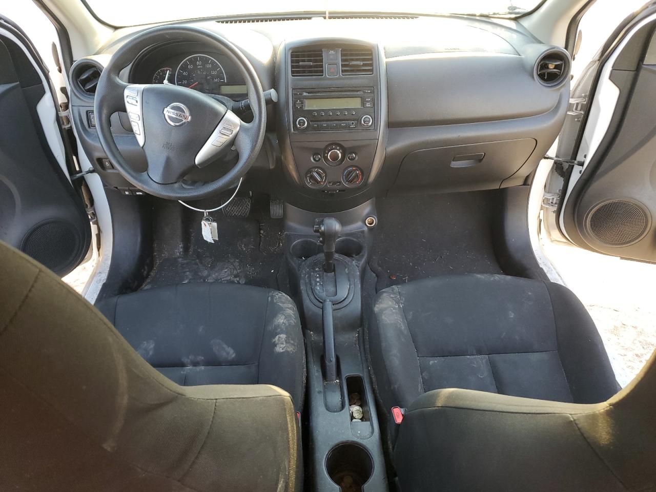 2017 Nissan Versa S VIN: 3N1CN7AP5HL824547 Lot: 82209415