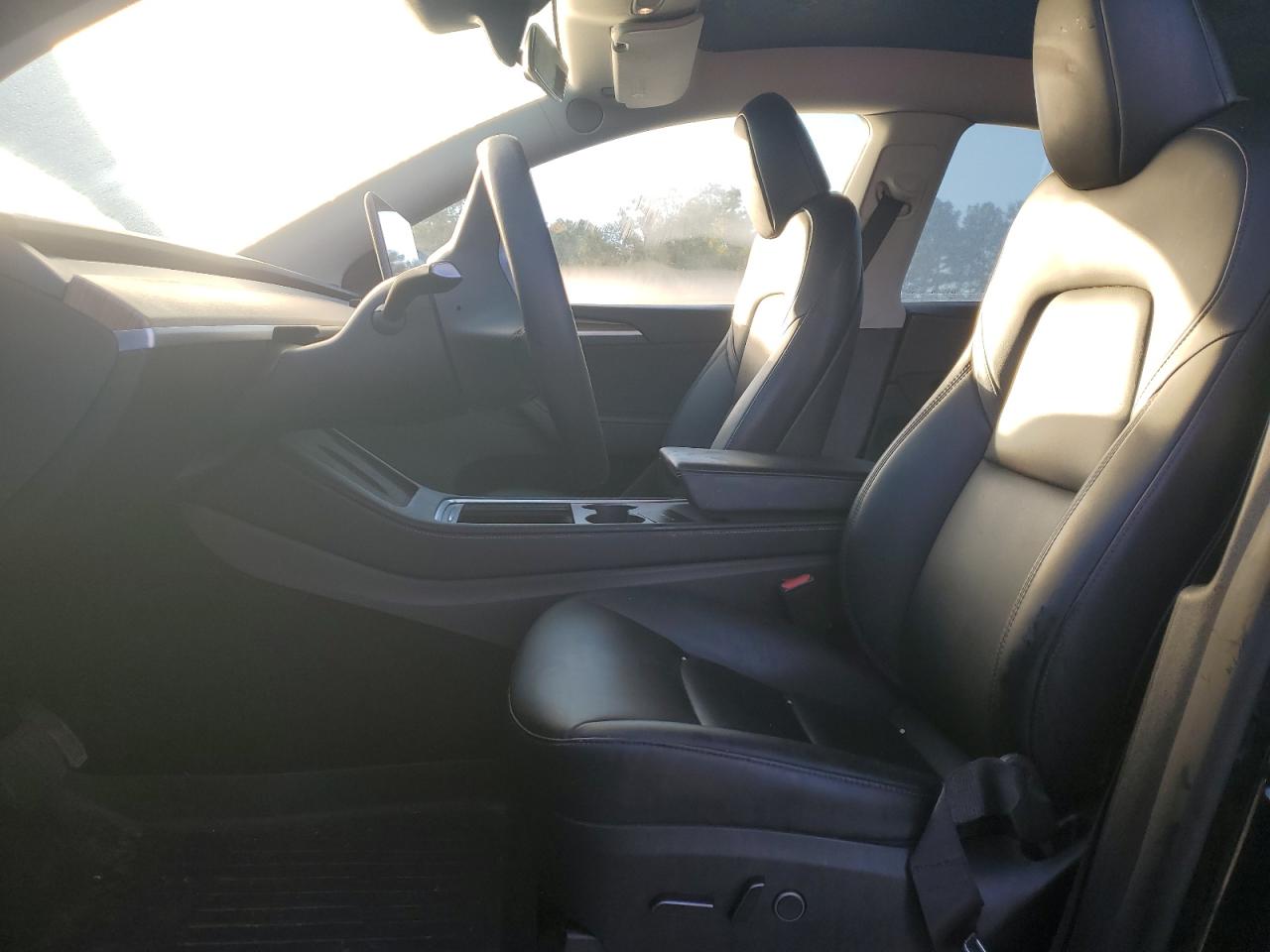 2023 Tesla Model Y VIN: 7SAYGDEE9PA144264 Lot: 90570005