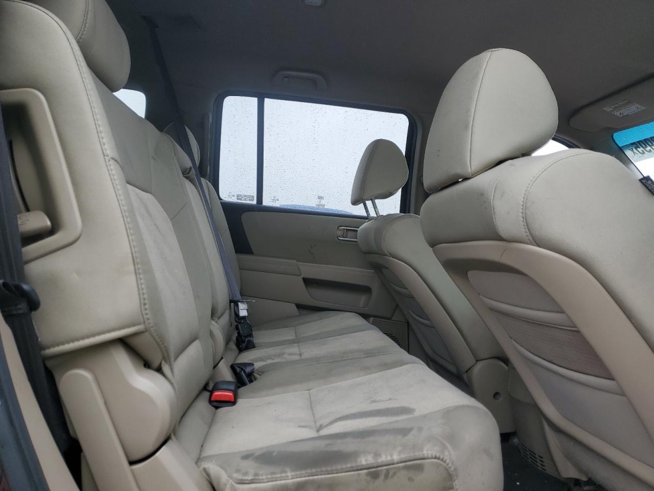 2009 Honda Pilot Lx VIN: 5FNYF48209B010671 Lot: 82422995